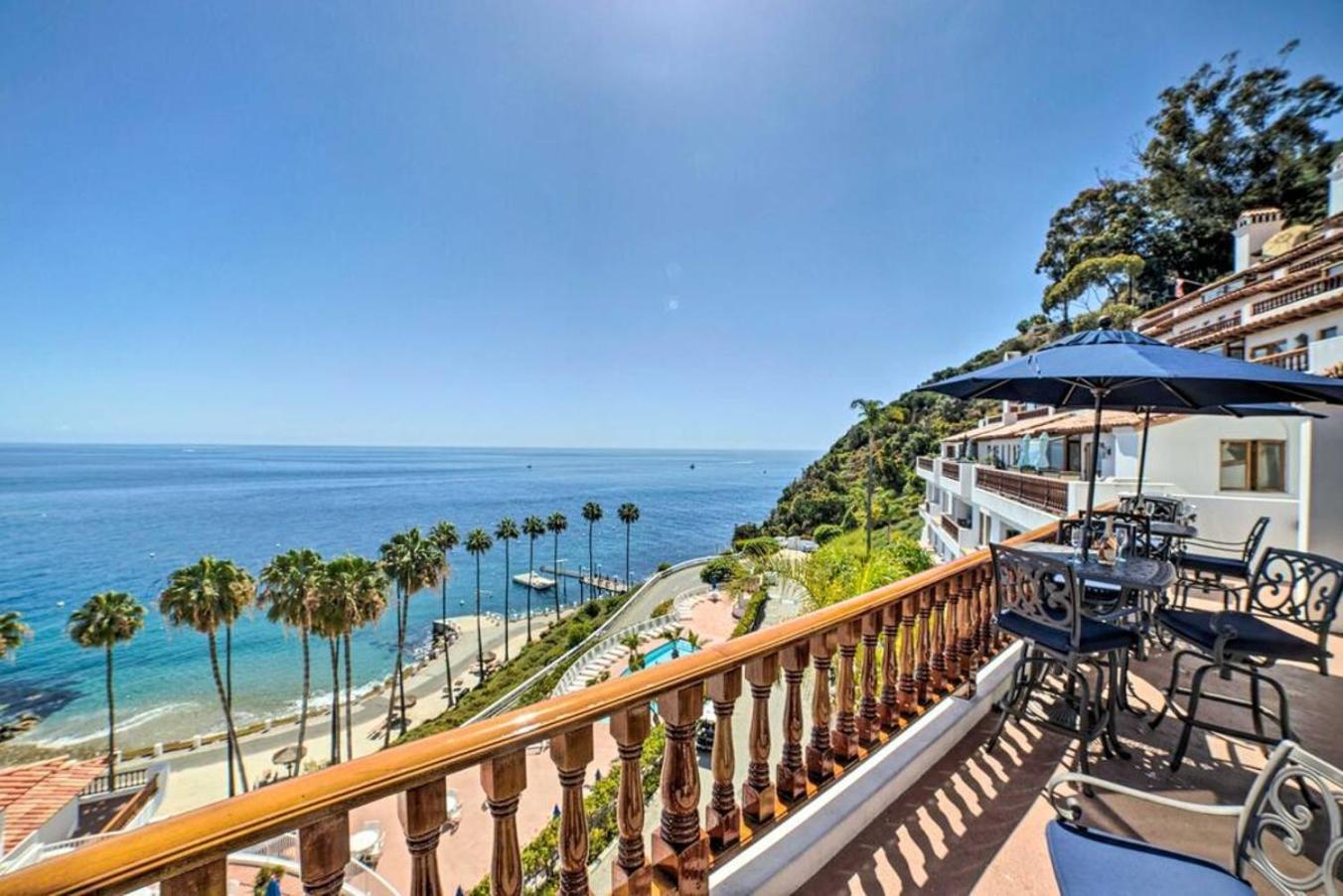 Lux Oceanfront Villa With Breathtaking Views Авалон Екстериор снимка