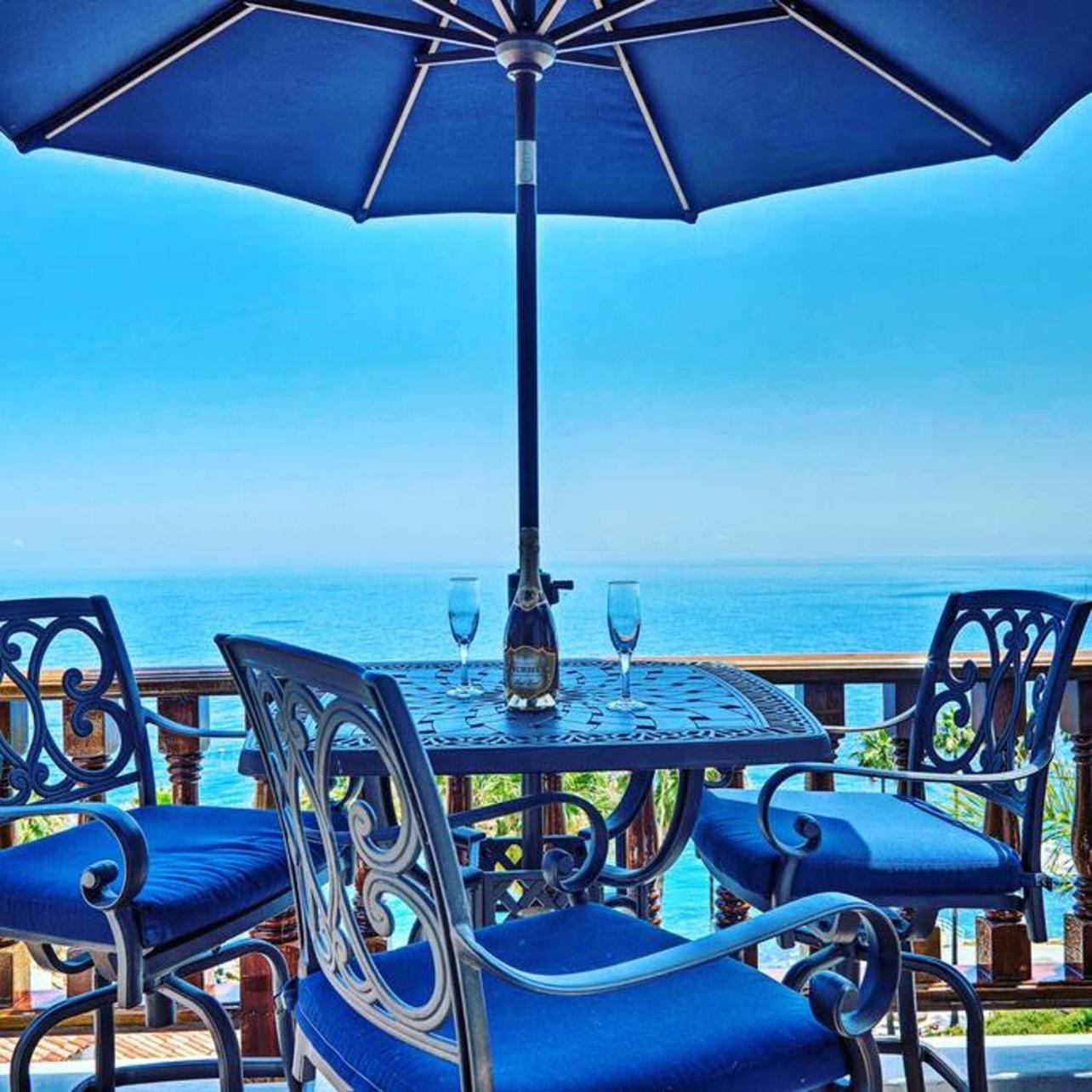 Lux Oceanfront Villa With Breathtaking Views Авалон Екстериор снимка