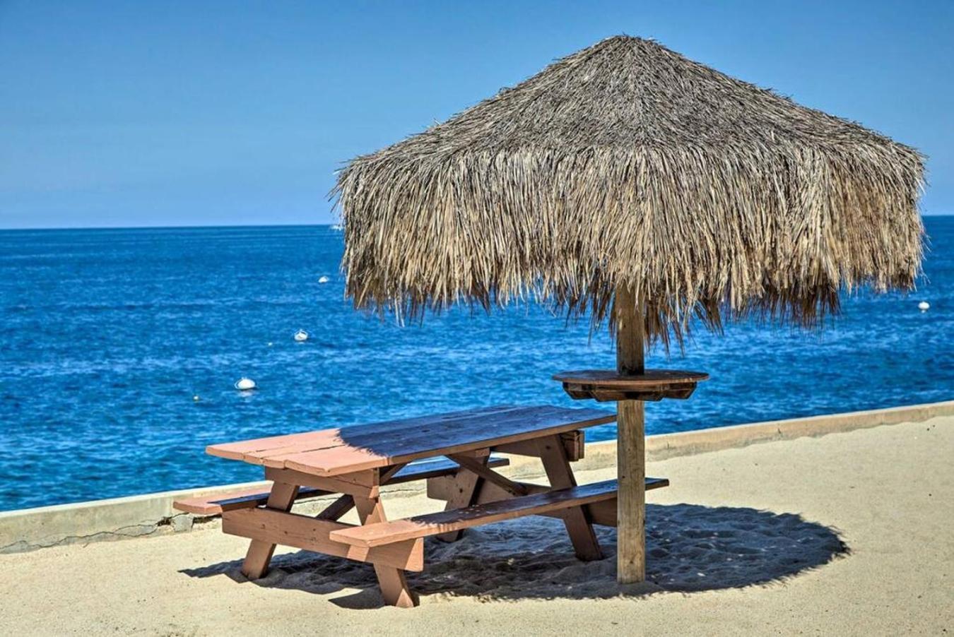 Lux Oceanfront Villa With Breathtaking Views Авалон Екстериор снимка